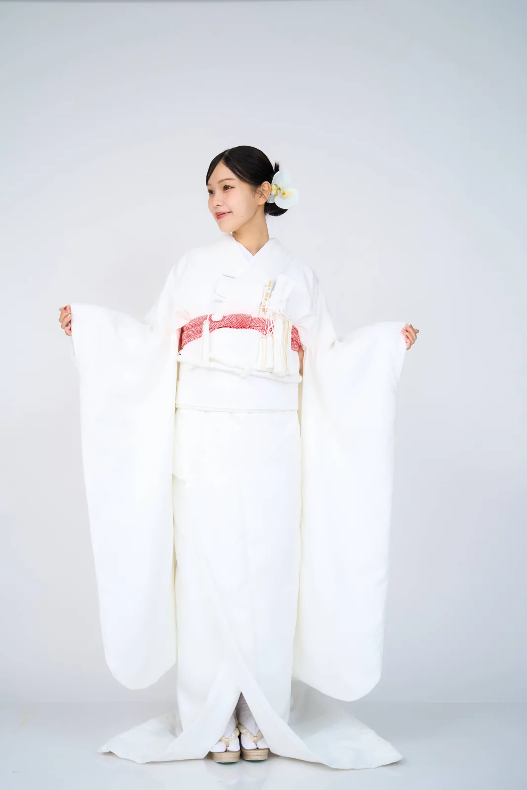 掛下 白打掛 色打掛 白 撮影用 結婚式 リサイクル ポリエステル 花嫁衣装 裄64cm　身丈184cm　美品　 Mサイズ 4076 掛下 白打掛 色打掛 白 撮影用 結婚式 リサイクル ポリエステル 花嫁