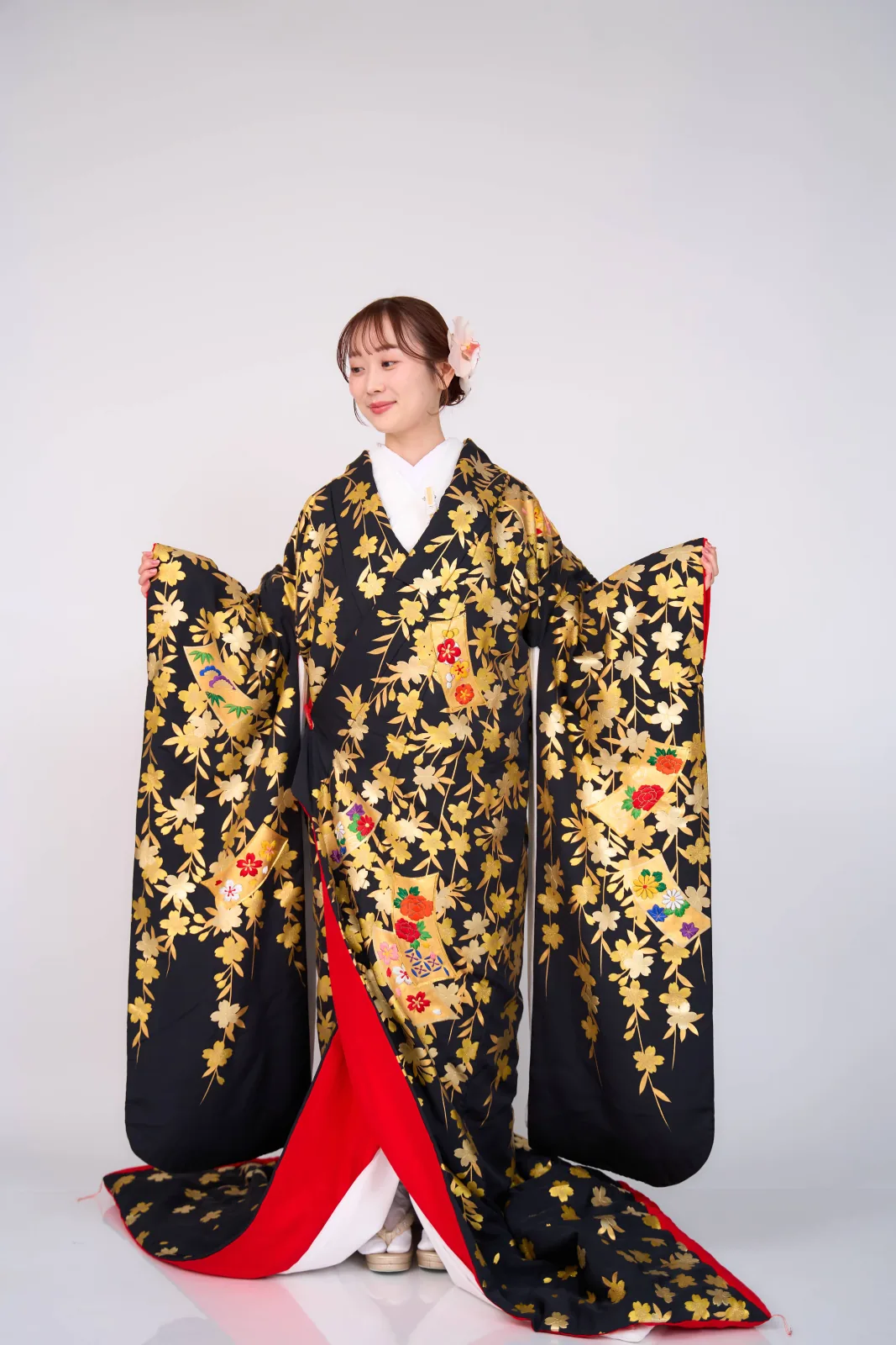 黒の色打掛を着た花嫁の撮影事例
