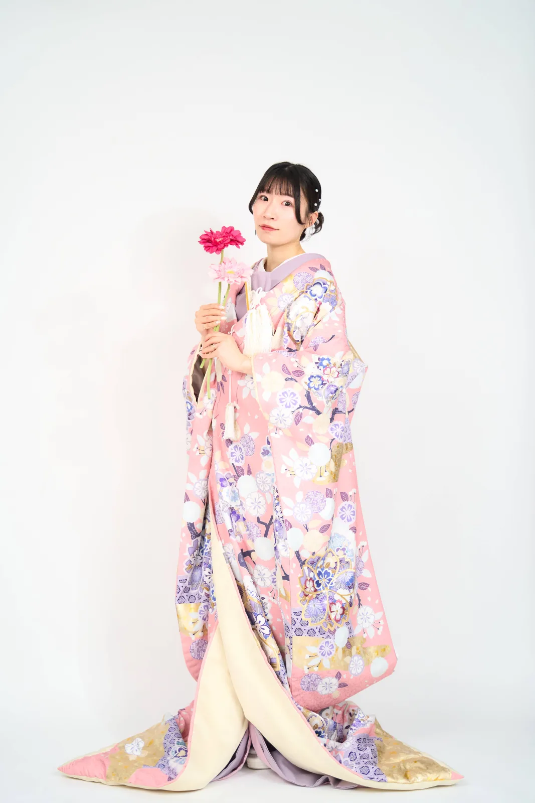 ピンク・くすみピンクの色打掛を着た花嫁の撮影事例
