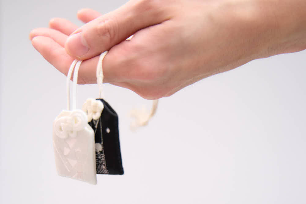 和装前撮りの小物_夫婦守り