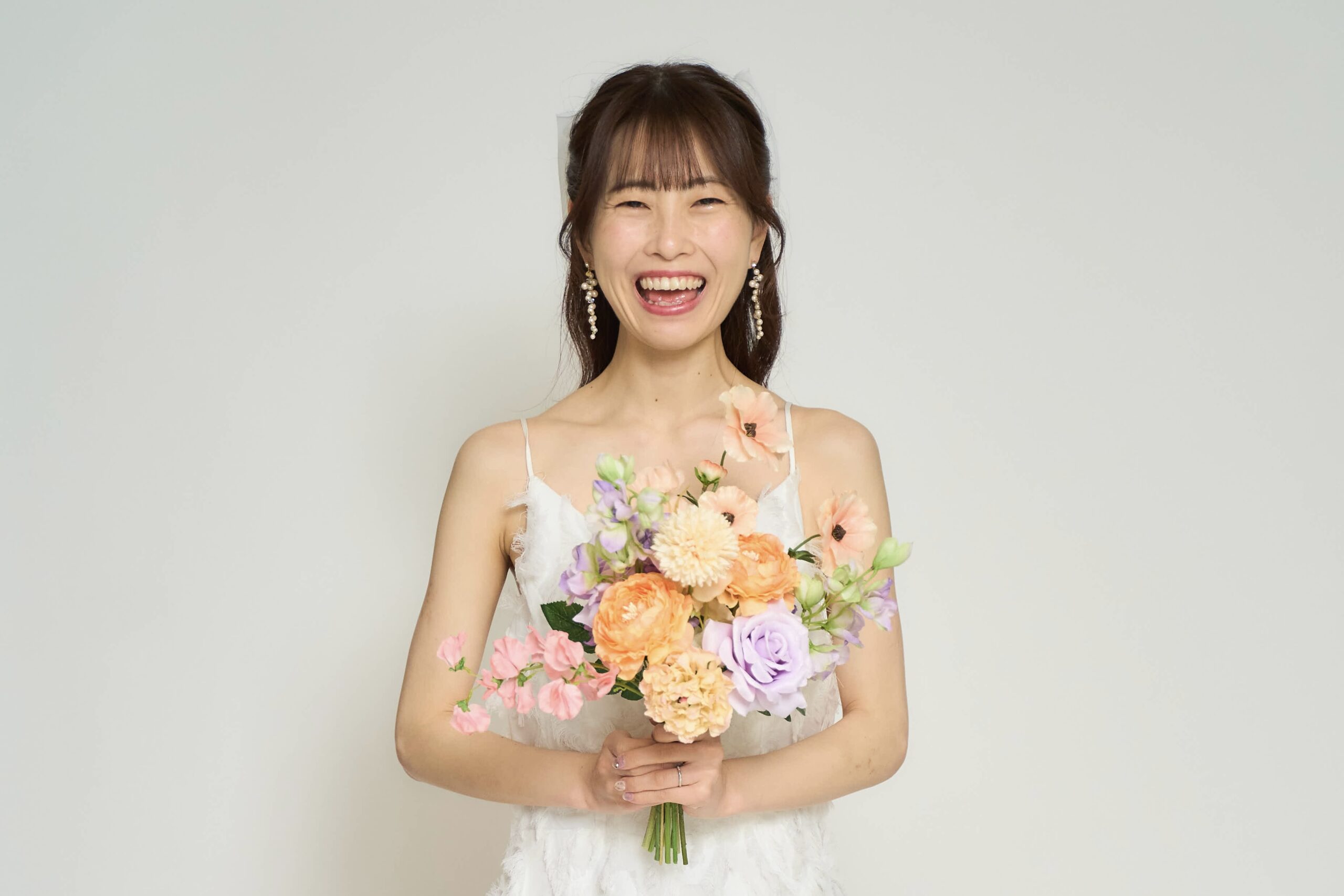 「次は、ふたりで」ひとりで楽しむ衣装チェンジ撮影｜YUEN WEDDING 愛知/名古屋,栄店・2026年4月